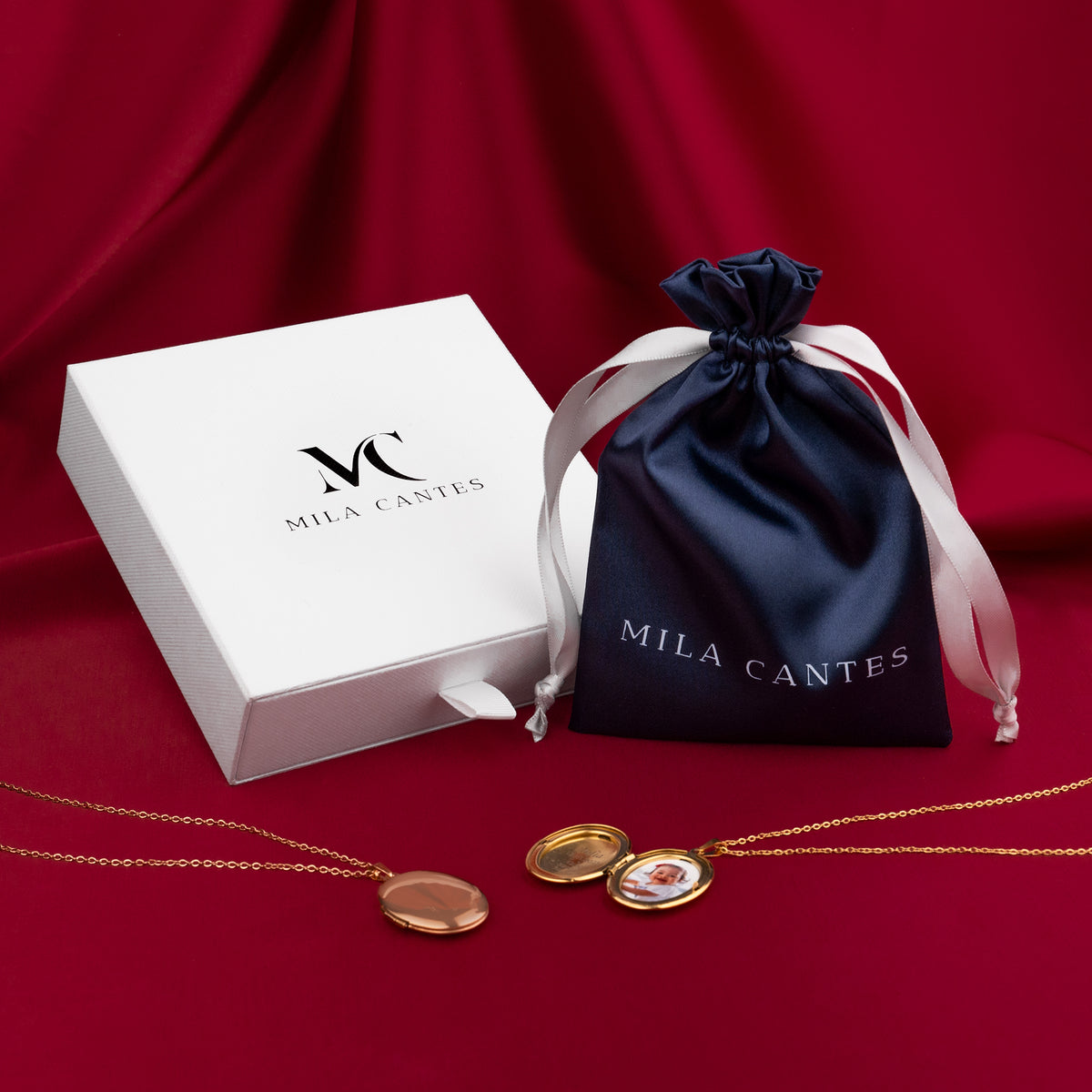 OVAL LOCKET | Love Flowers - MILA CANTES