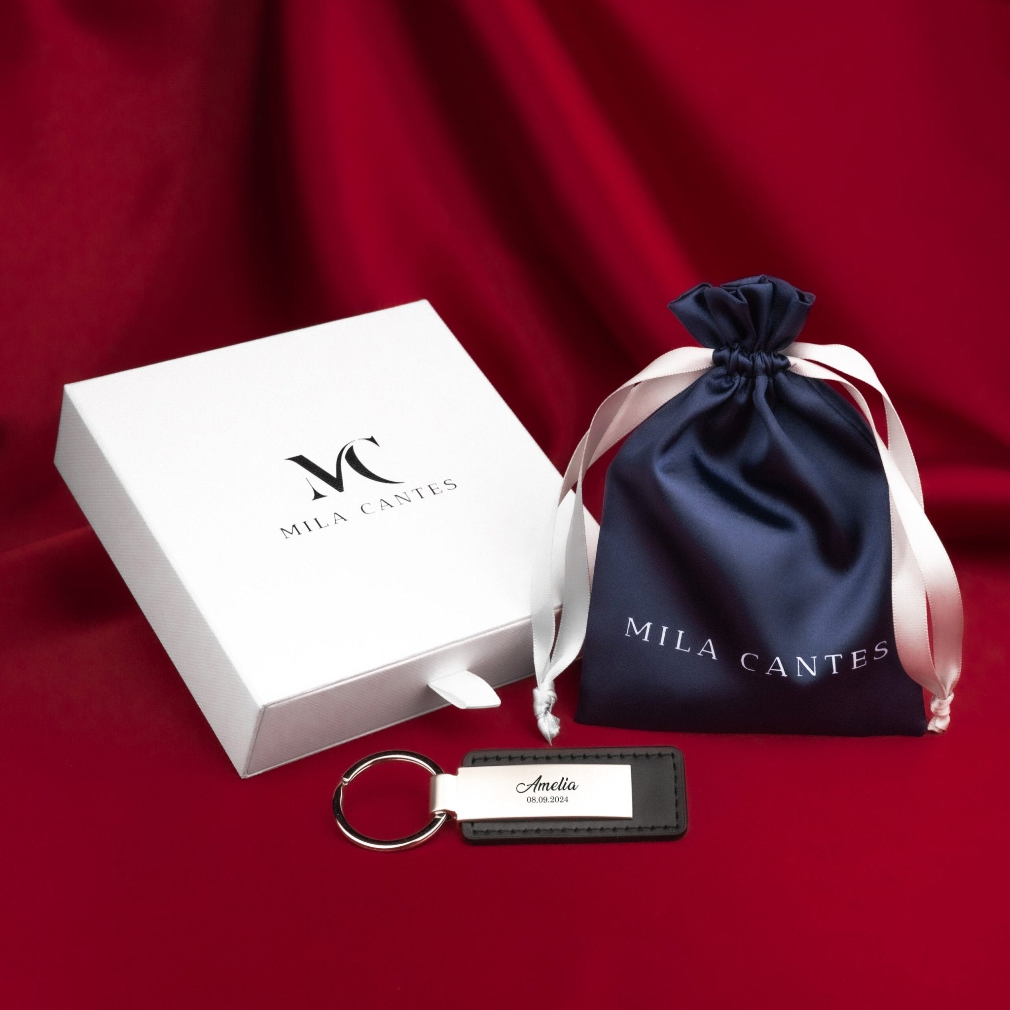 DIVO | Name - MILA CANTES